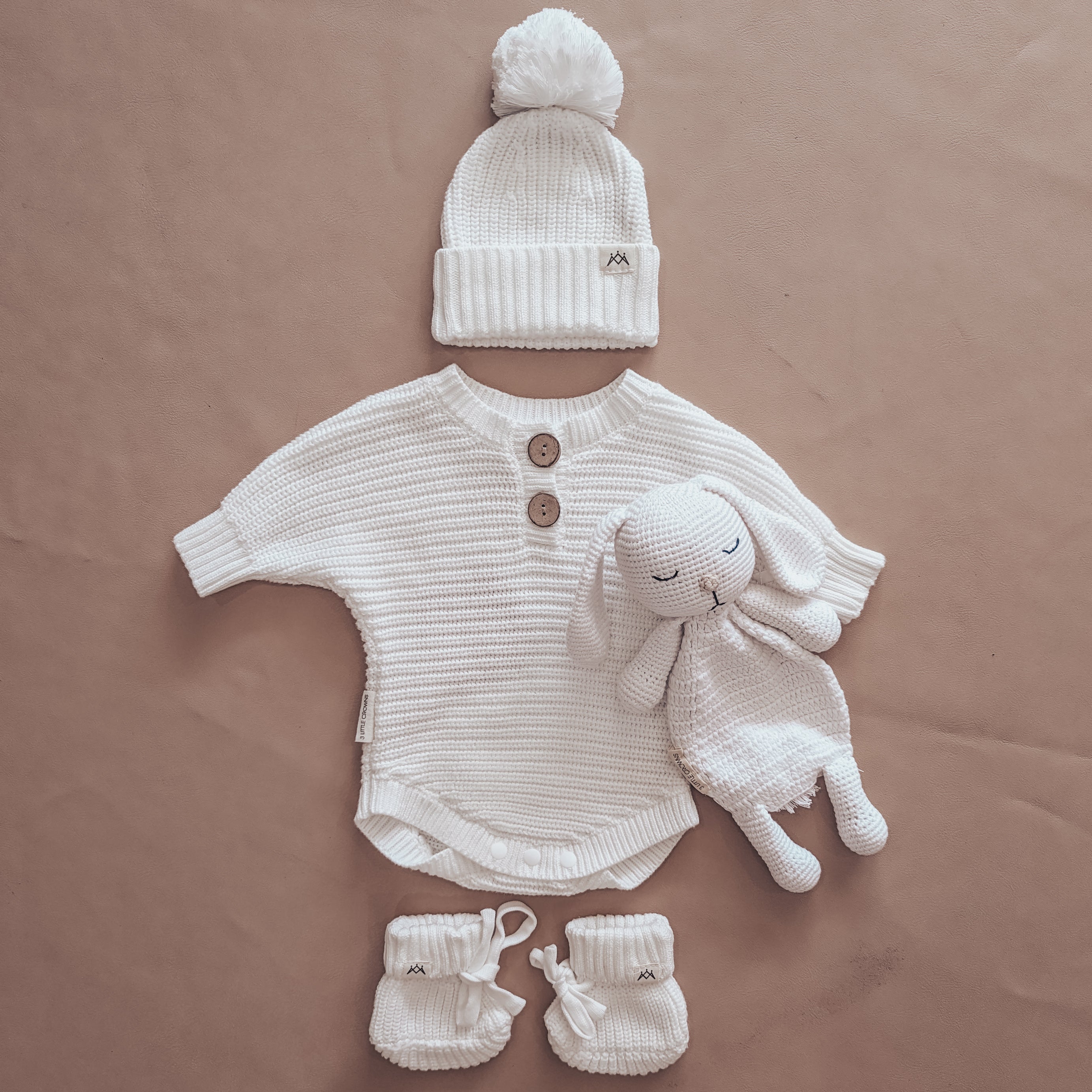 Ivory Knitwear & Bunny Bundle - 4 Pieces