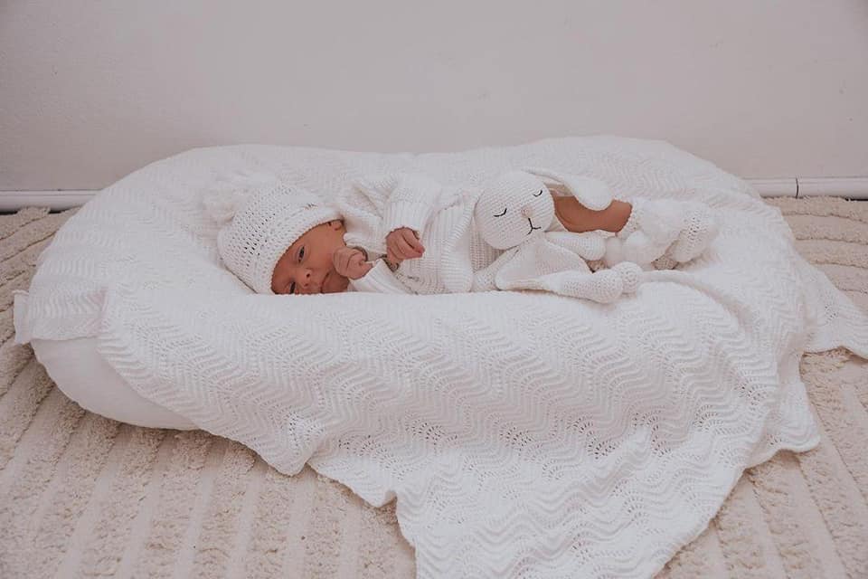 Wave Knit Blanket Ivory