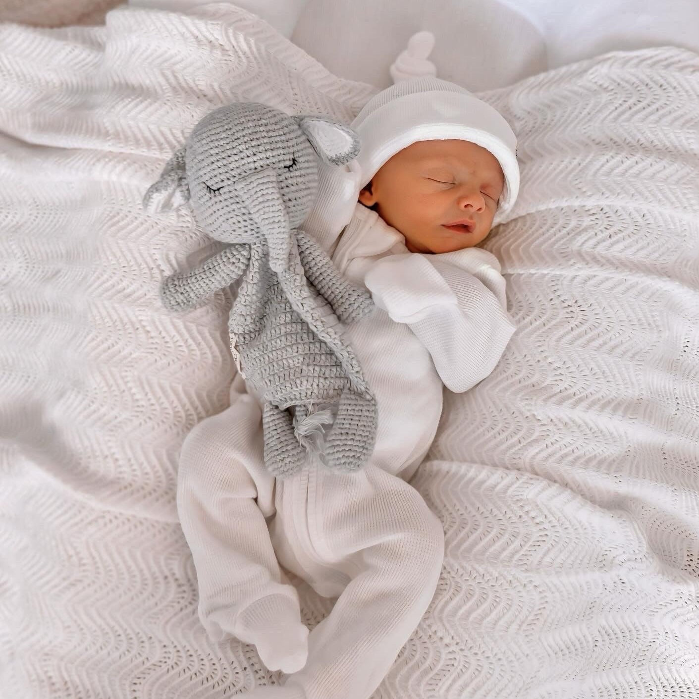 My First Outfit - Powder White- Onesie & Beanie Set