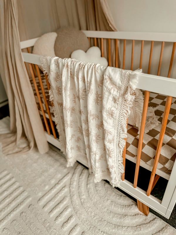 Palm Swaddle - 3 Little Crowns