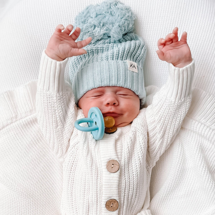 Booties & Gift Pack & Knitted Beanie - 3 Little Crowns